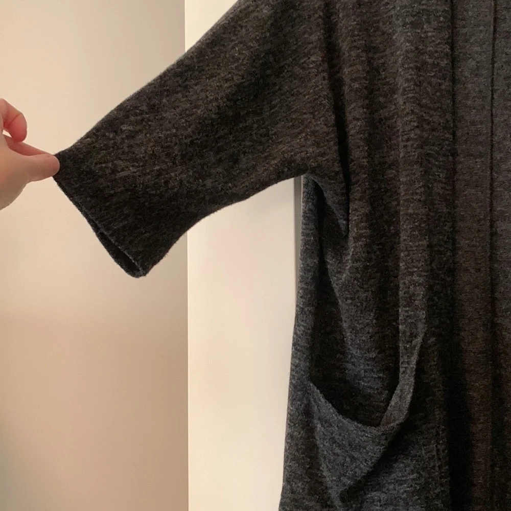 Roots Canada Cardigan - Picture 2 of 5